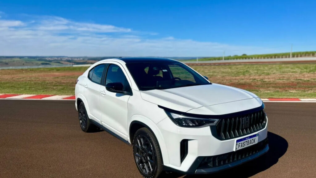 CARRO POR ASSINATURA FASTBACK IMPETUS 2026 - JRF WEB ASSINATURAS 4