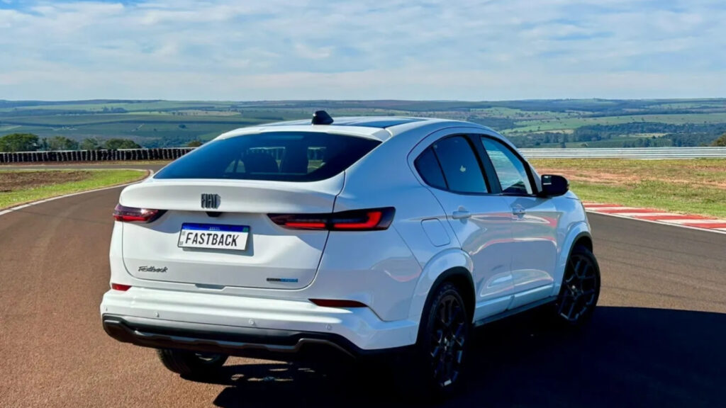 CARRO POR ASSINATURA FASTBACK IMPETUS 2026 - JRF WEB ASSINATURAS 5