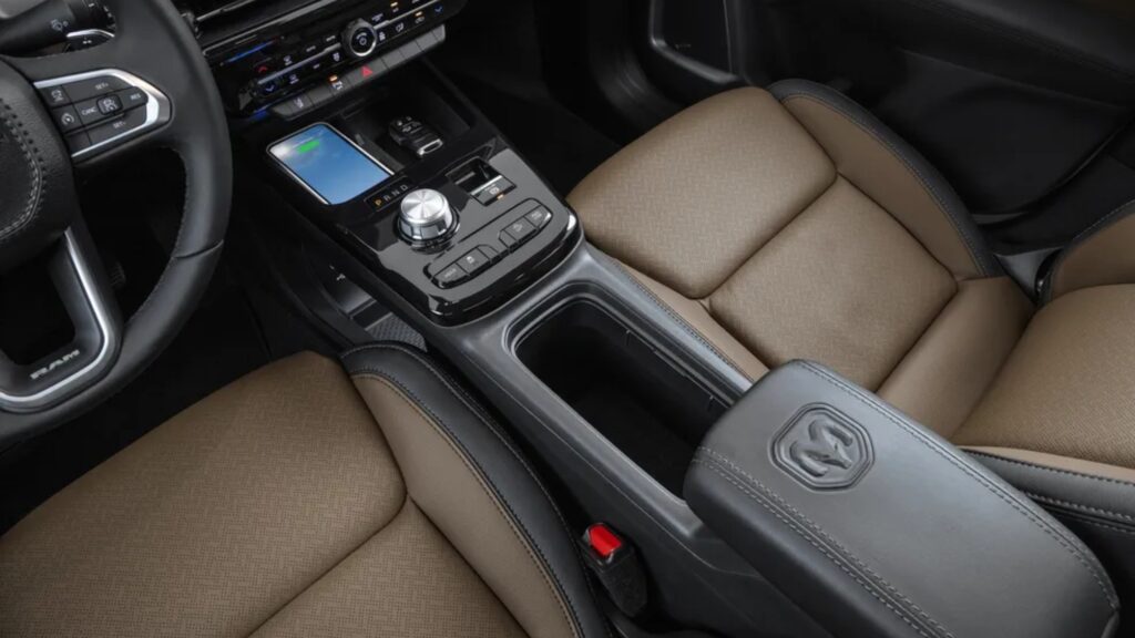 CARRO POR ASSINATURA STELLANTIS RAMPAGE LARAMIE EMPRESAS 3